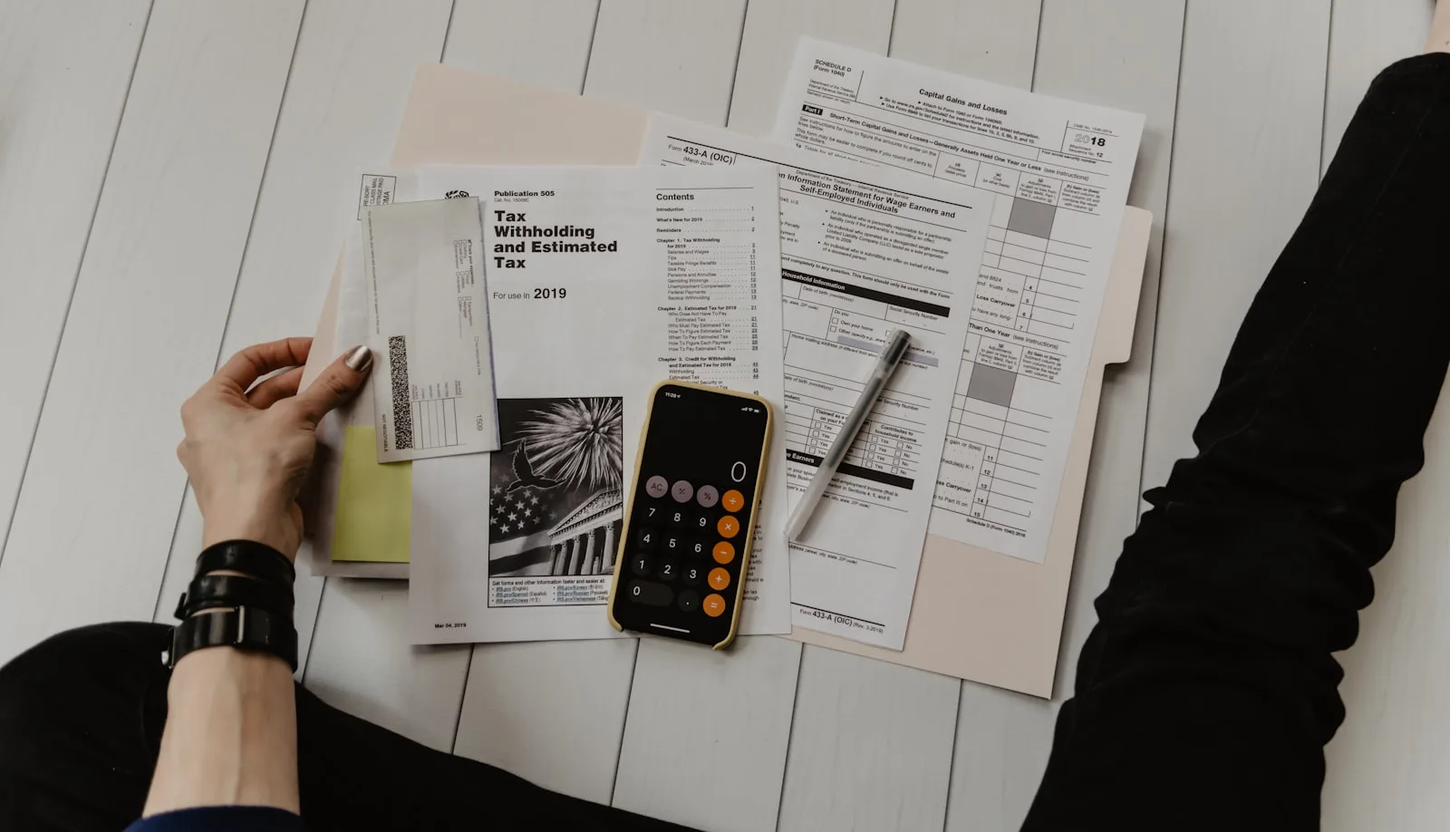 Finance and IT leadership reviewing cost dashboards together